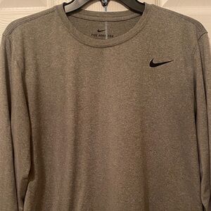 Nike Men's Heather Gray Long Sleeve Tee